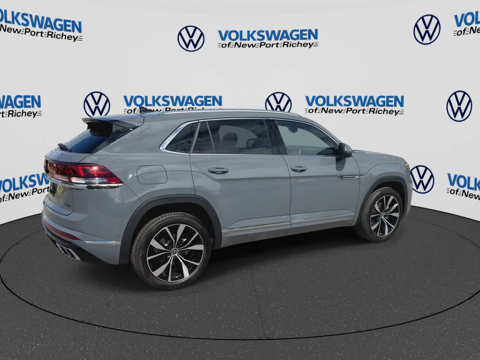 2026 Volkswagen Atlas Cross Sport 2.0T SEL Premium R-Line