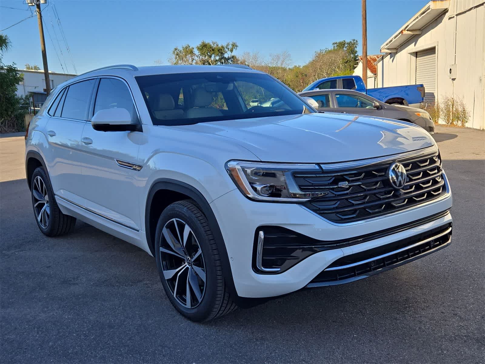 2026 Volkswagen Atlas Cross Sport 2.0T SEL Premium R-Line