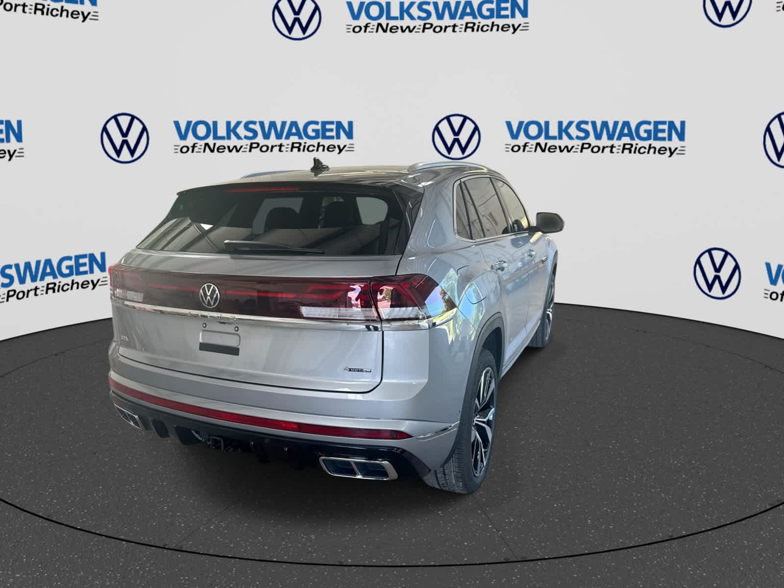 2026 Volkswagen Atlas Cross Sport 2.0T SEL Premium R-Line