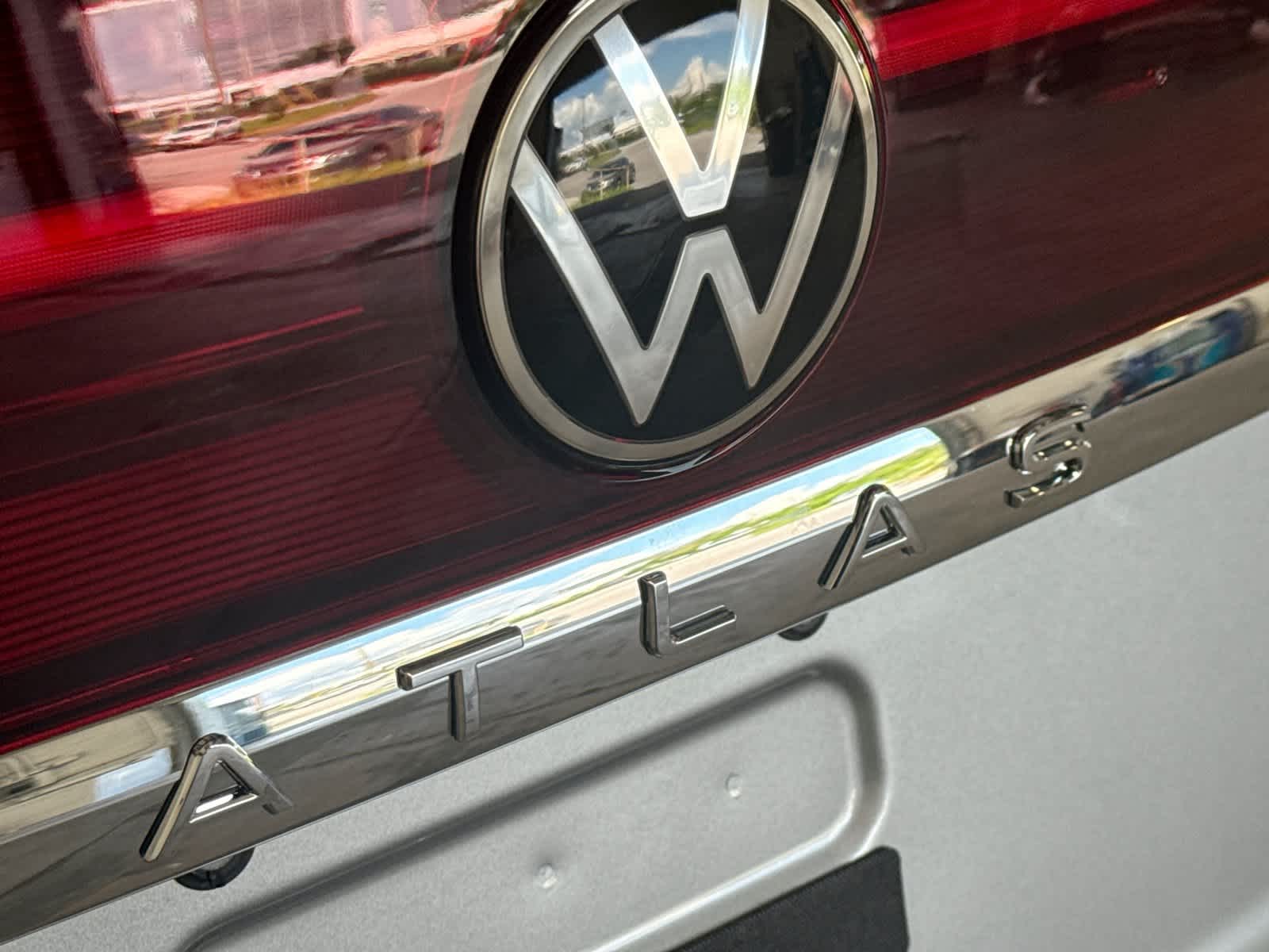 2026 Volkswagen Atlas Cross Sport 2.0T SEL Premium R-Line