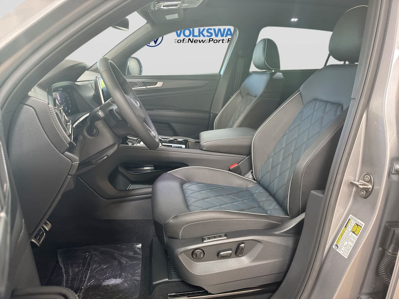2026 Volkswagen Atlas Cross Sport 2.0T SEL Premium R-Line