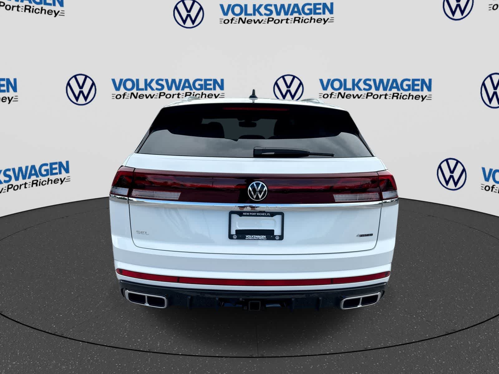 2026 Volkswagen Atlas Cross Sport 2.0T SEL Premium R-Line