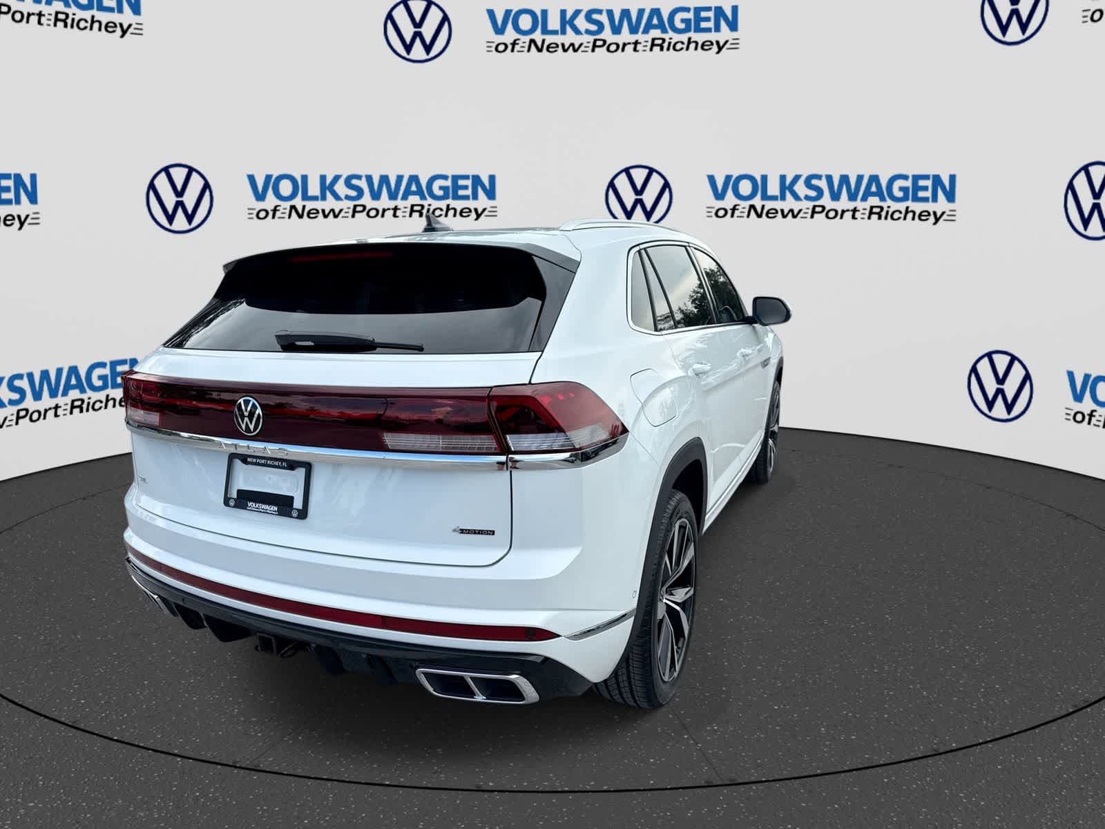 2026 Volkswagen Atlas Cross Sport 2.0T SEL Premium R-Line