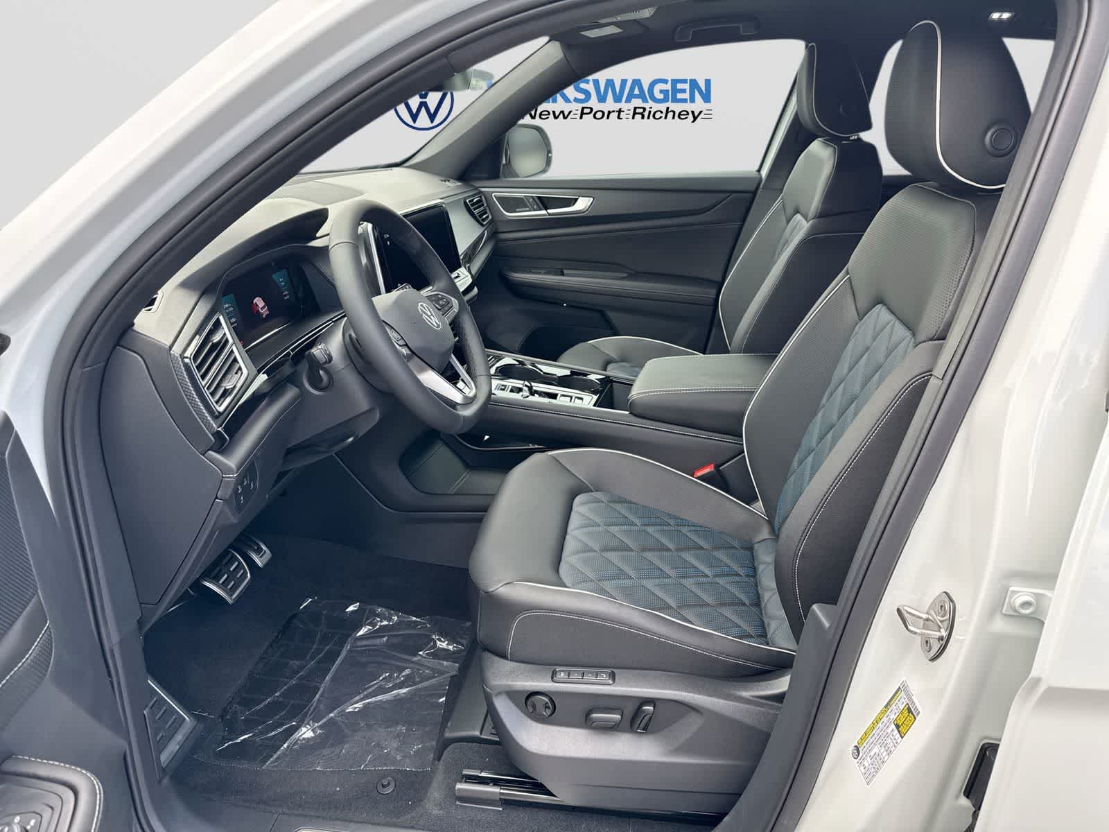 2026 Volkswagen Atlas Cross Sport 2.0T SEL Premium R-Line