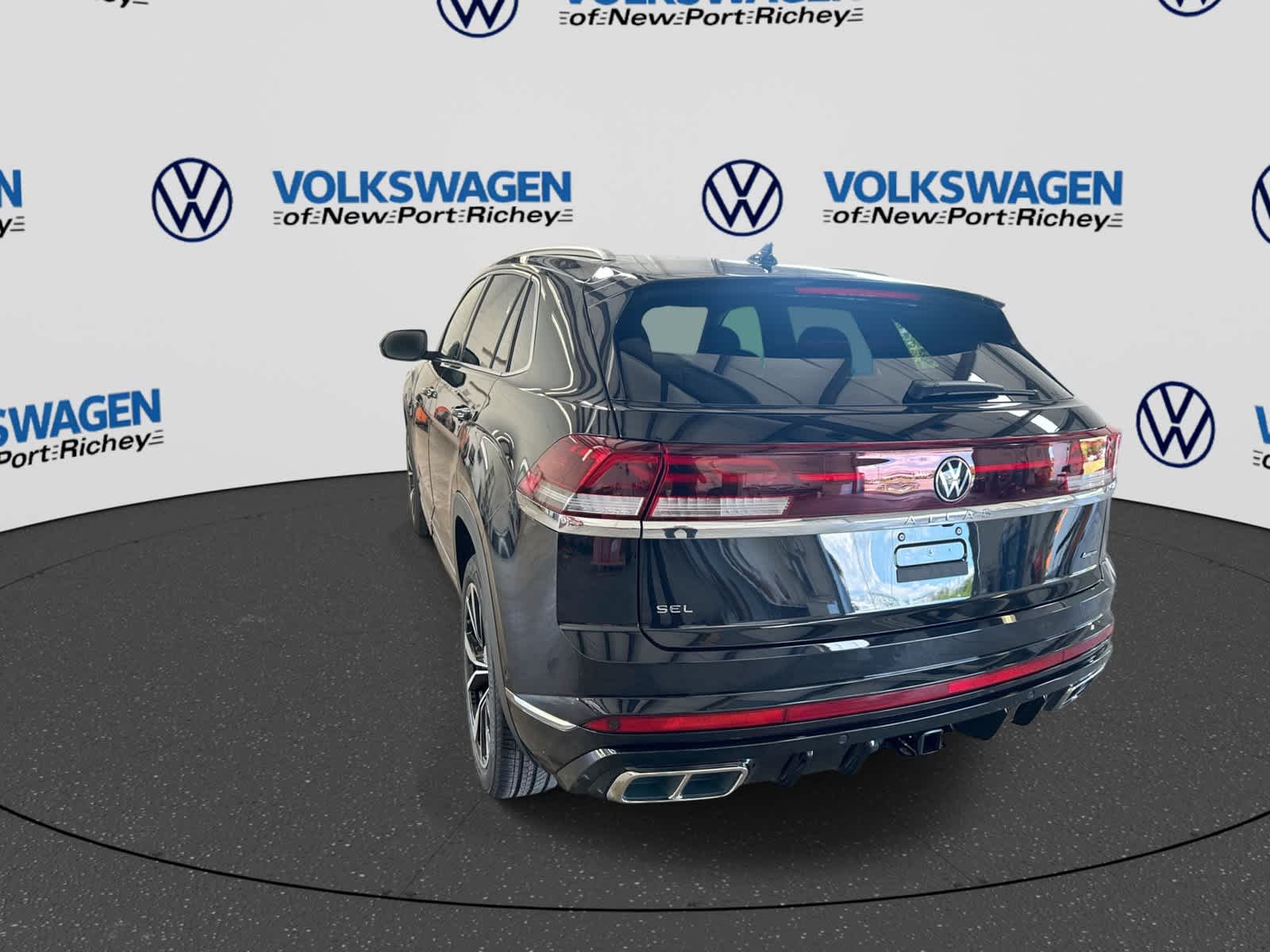 2026 Volkswagen Atlas Cross Sport 2.0T SEL Premium R-Line