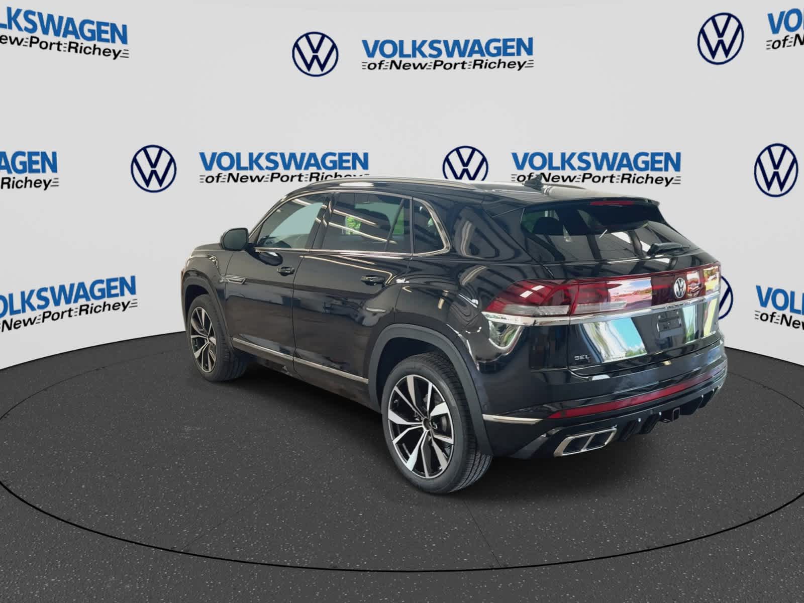 2026 Volkswagen Atlas Cross Sport 2.0T SEL Premium R-Line