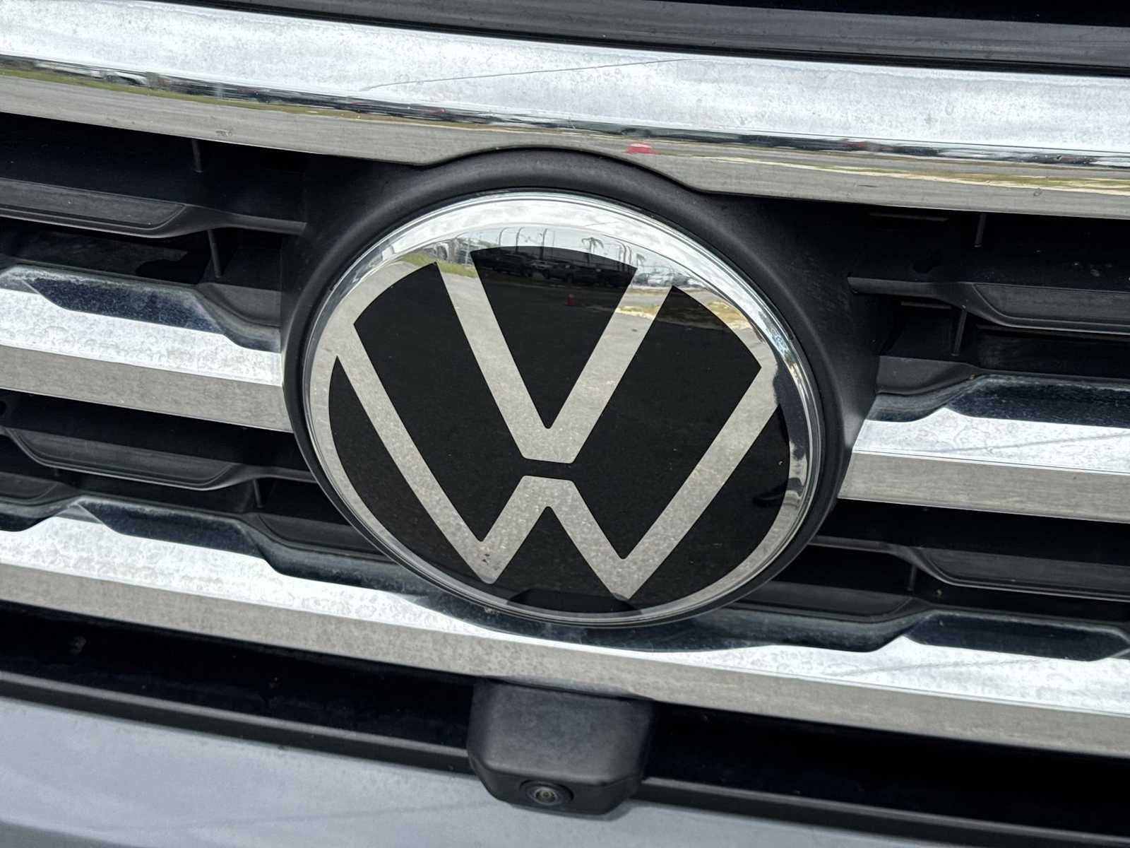 2022 Volkswagen Atlas Cross Sport 3.6L V6 SEL Premium R-Line