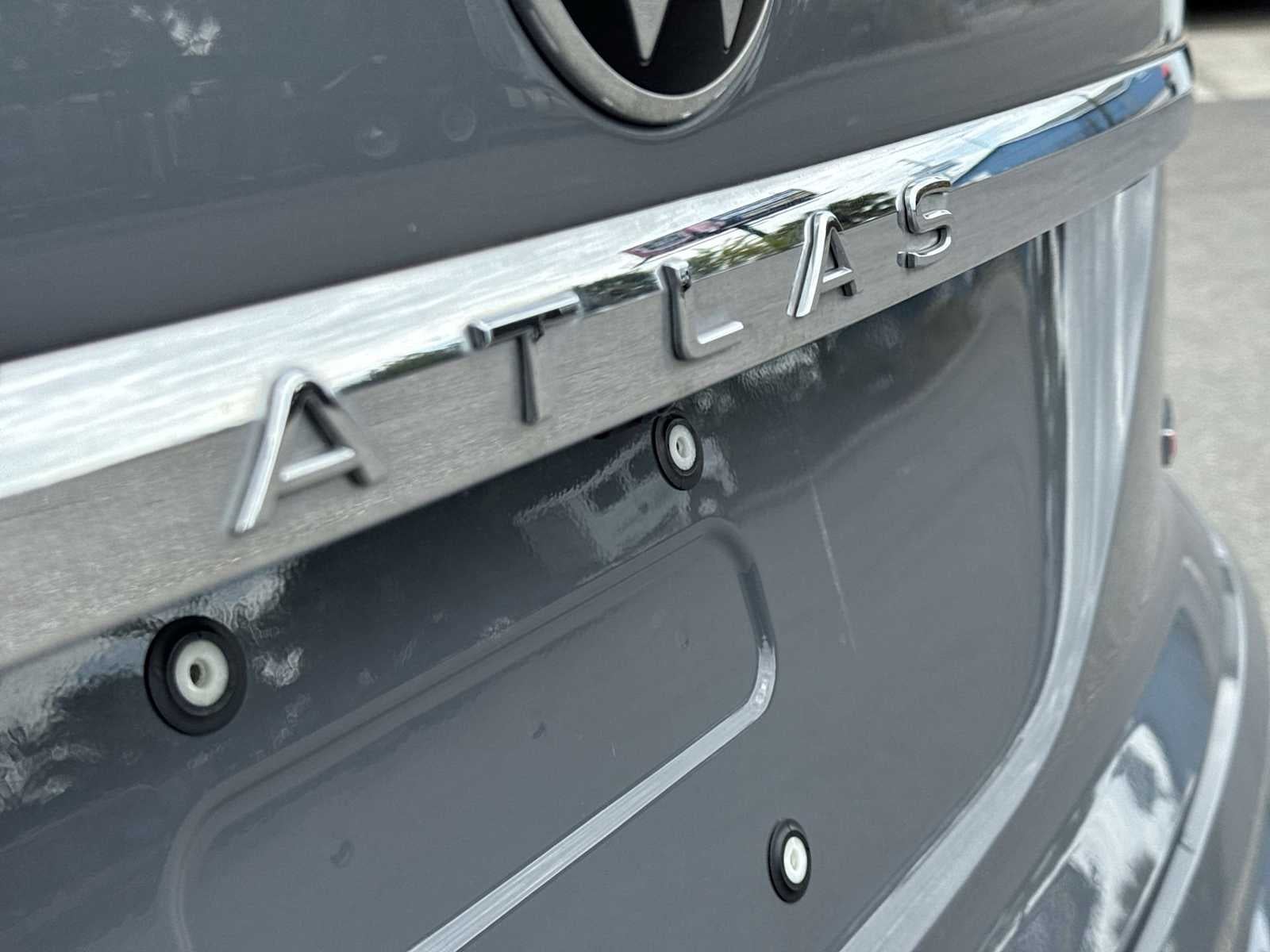 2022 Volkswagen Atlas Cross Sport 3.6L V6 SEL Premium R-Line