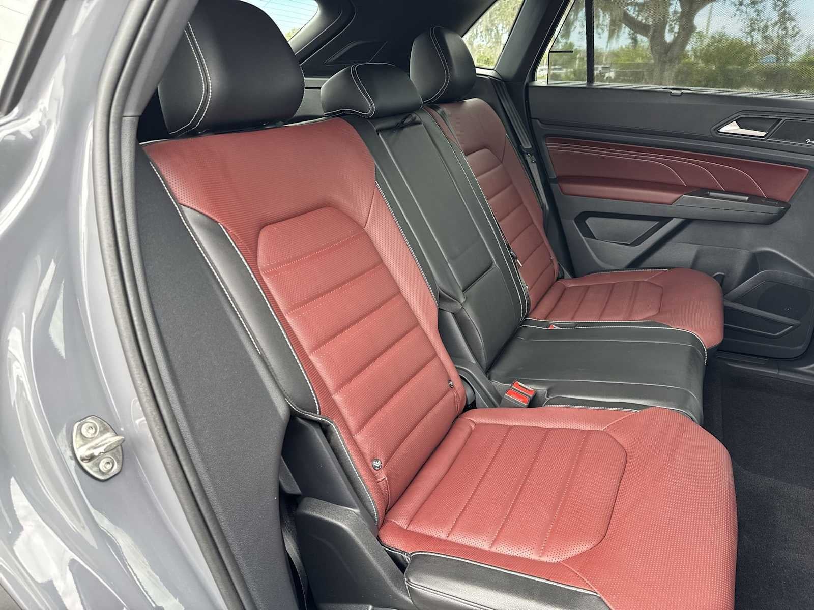 2022 Volkswagen Atlas Cross Sport 3.6L V6 SEL Premium R-Line