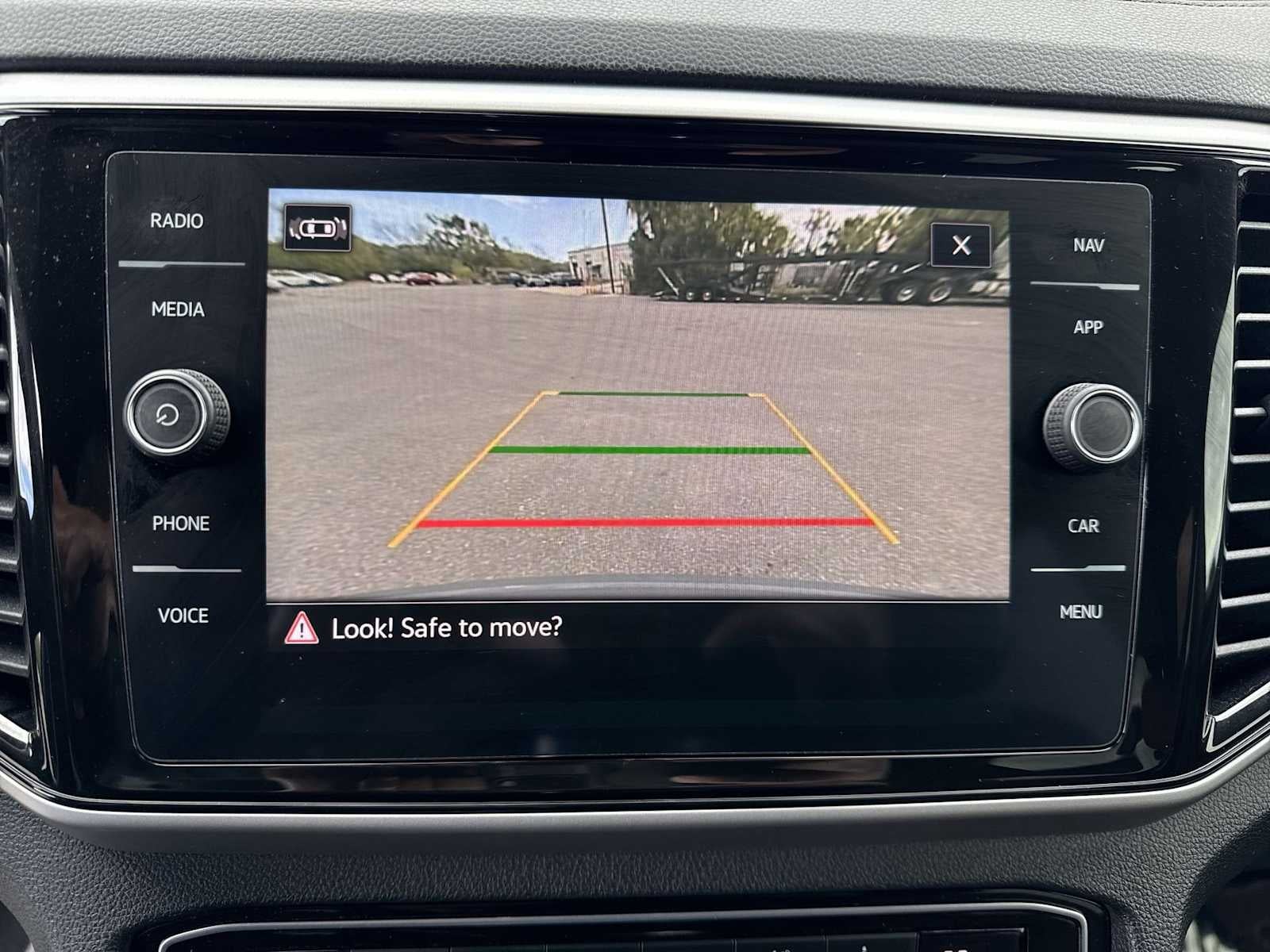 2022 Volkswagen Atlas Cross Sport 3.6L V6 SEL Premium R-Line