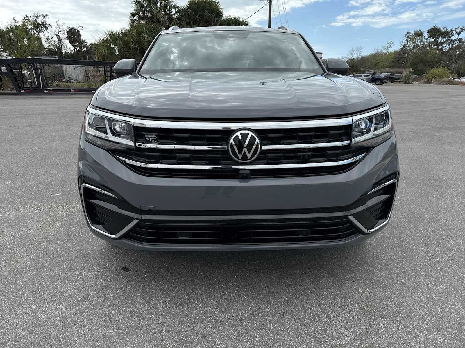2022 Volkswagen Atlas Cross Sport 3.6L V6 SEL Premium R-Line