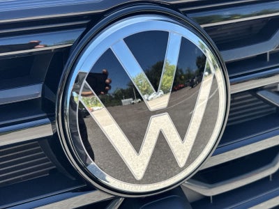 2024 Volkswagen Atlas Cross Sport 2.0T SEL Premium R-Line