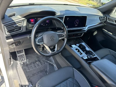 2024 Volkswagen Atlas Cross Sport 2.0T SEL Premium R-Line