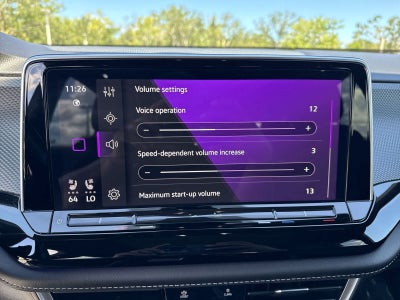 2024 Volkswagen Atlas Cross Sport 2.0T SEL Premium R-Line