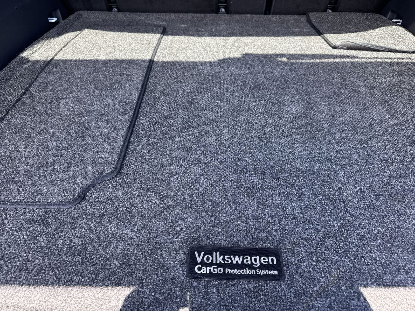 2024 Volkswagen Atlas Cross Sport 2.0T SEL Premium R-Line