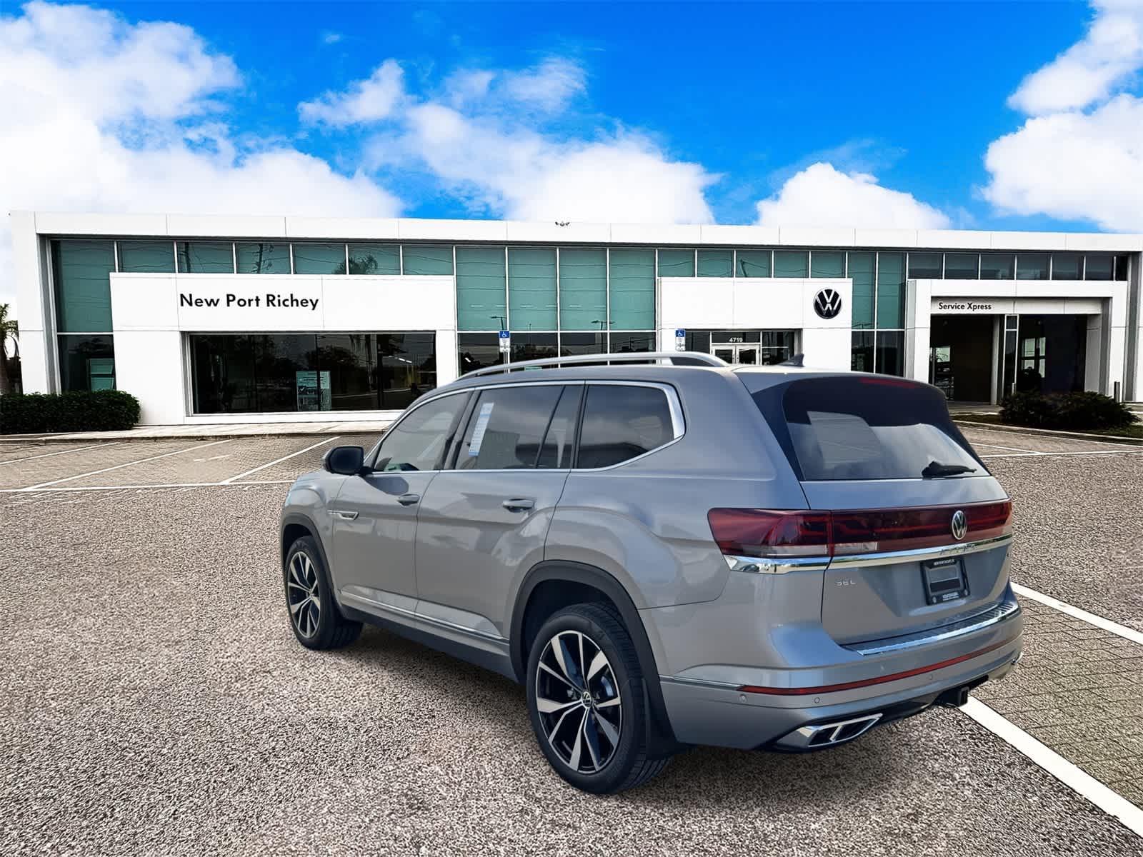 2026 Volkswagen Atlas 2.0T SEL Premium R-Line