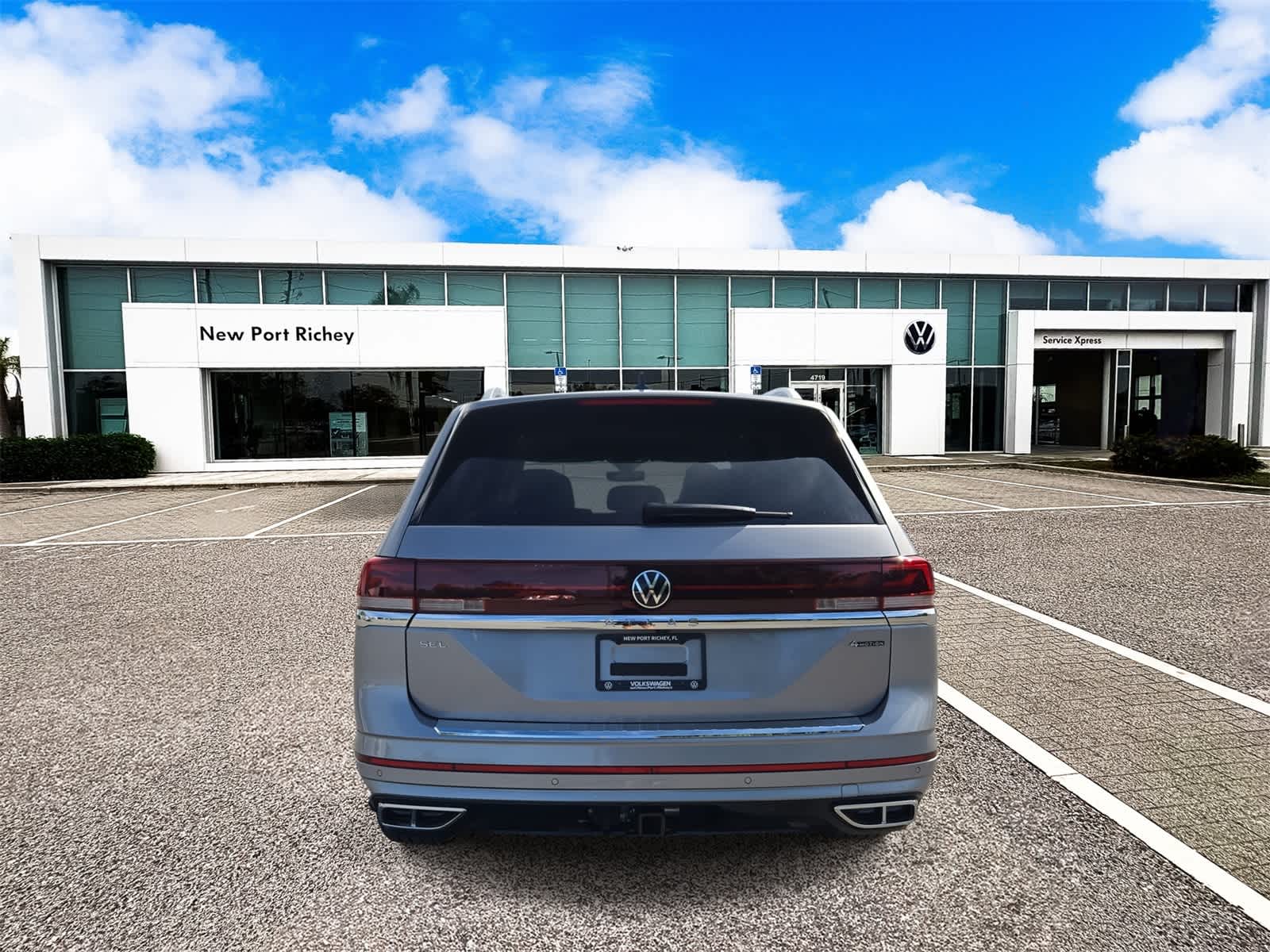 2026 Volkswagen Atlas 2.0T SEL Premium R-Line