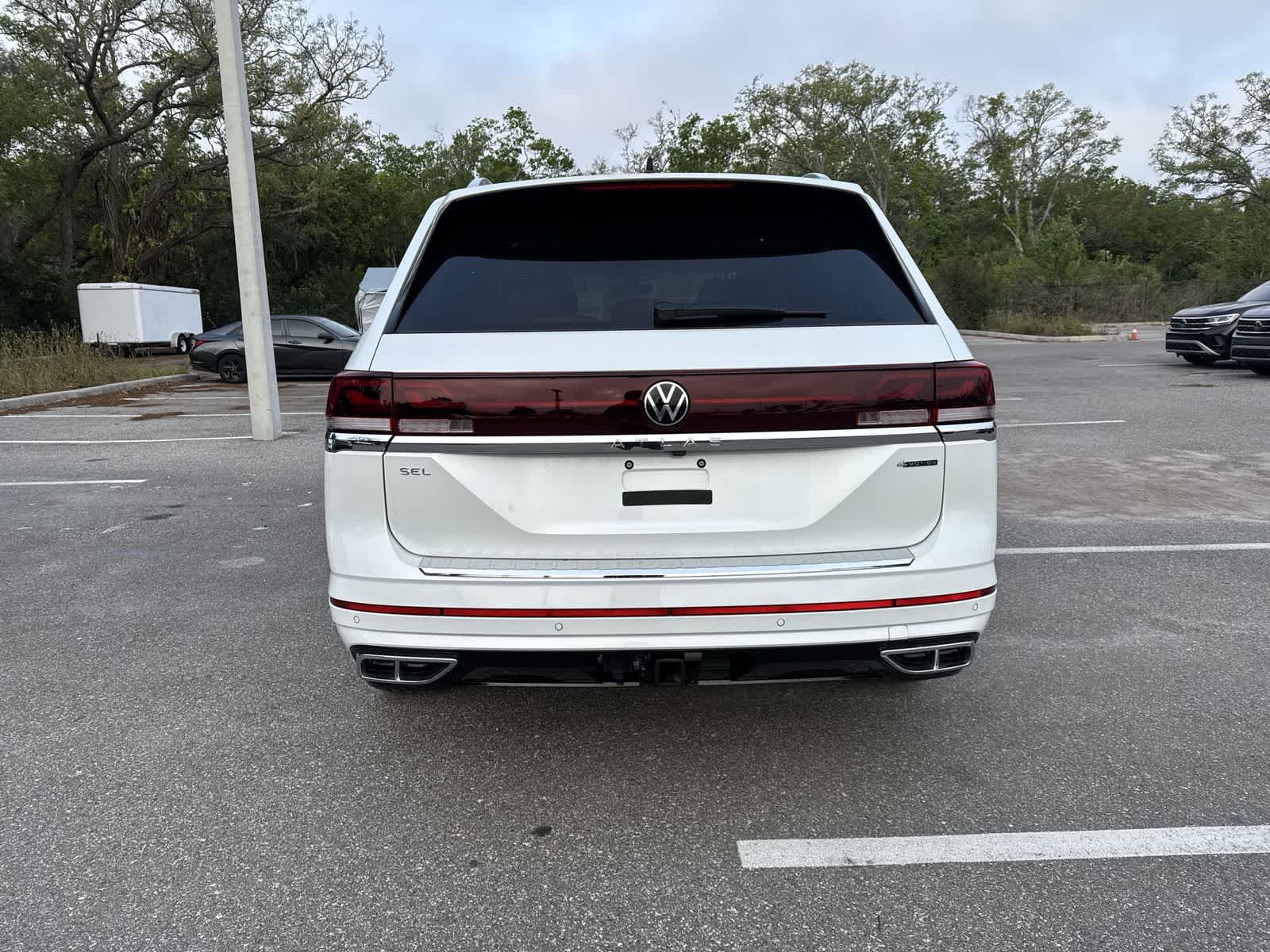 2026 Volkswagen Atlas 2.0T SEL Premium R-Line