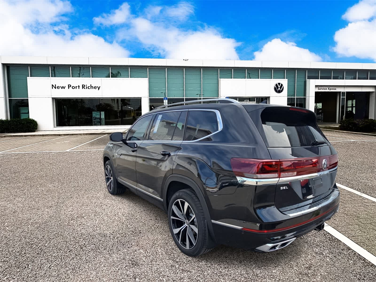2026 Volkswagen Atlas 2.0T SEL Premium R-Line