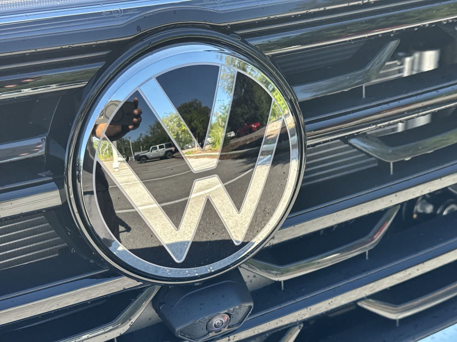 2026 Volkswagen Atlas 2.0T SEL Premium R-Line