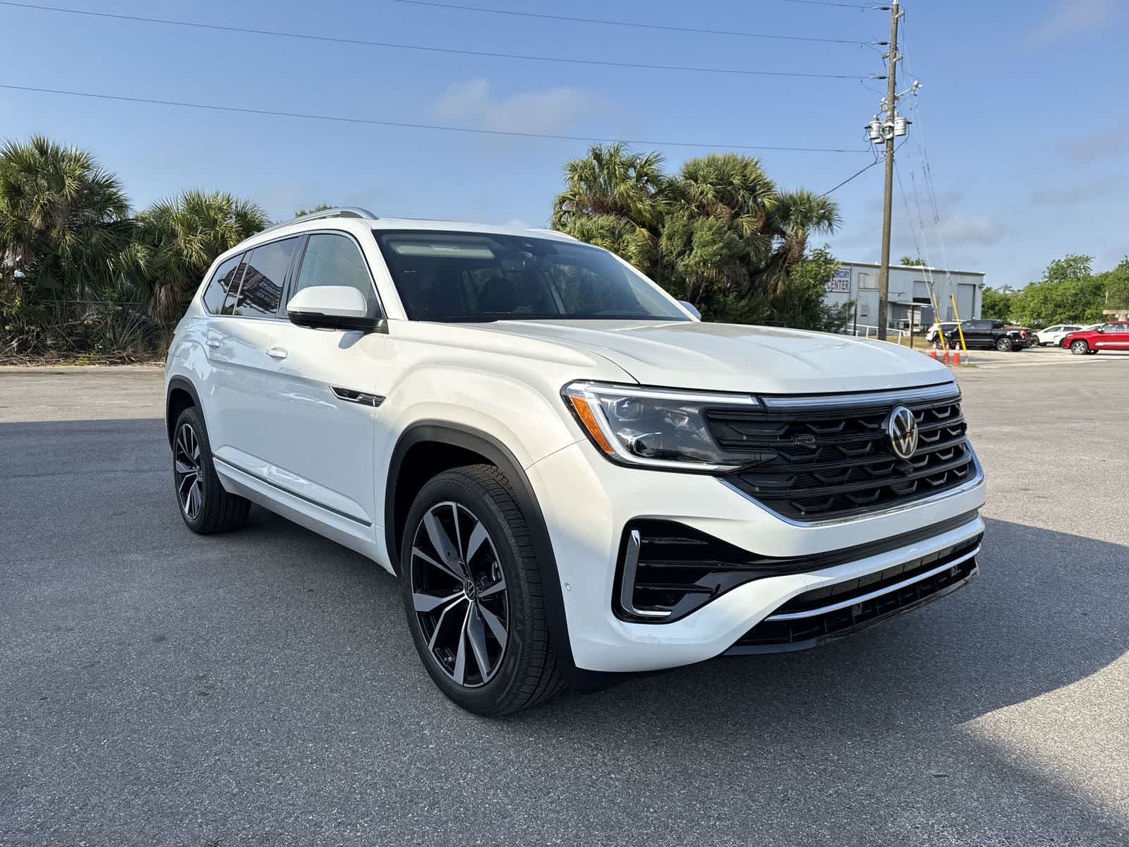 2026 Volkswagen Atlas 2.0T SEL Premium R-Line