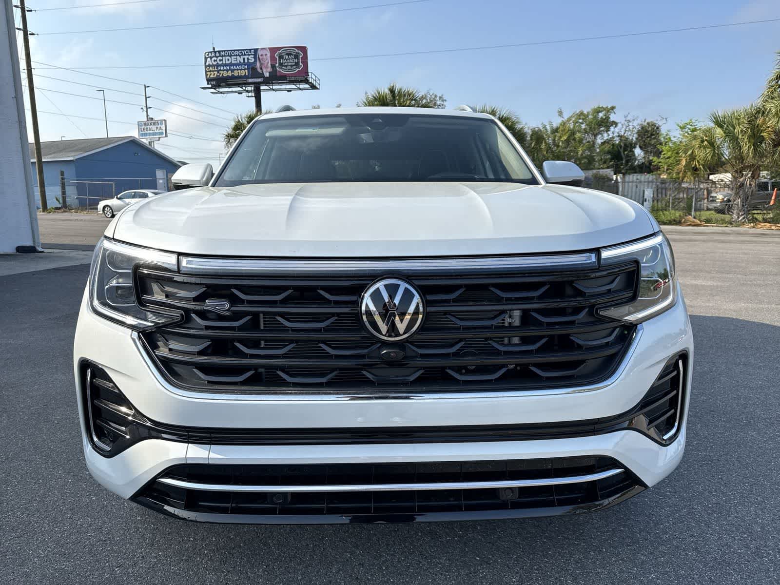 2026 Volkswagen Atlas 2.0T SEL Premium R-Line
