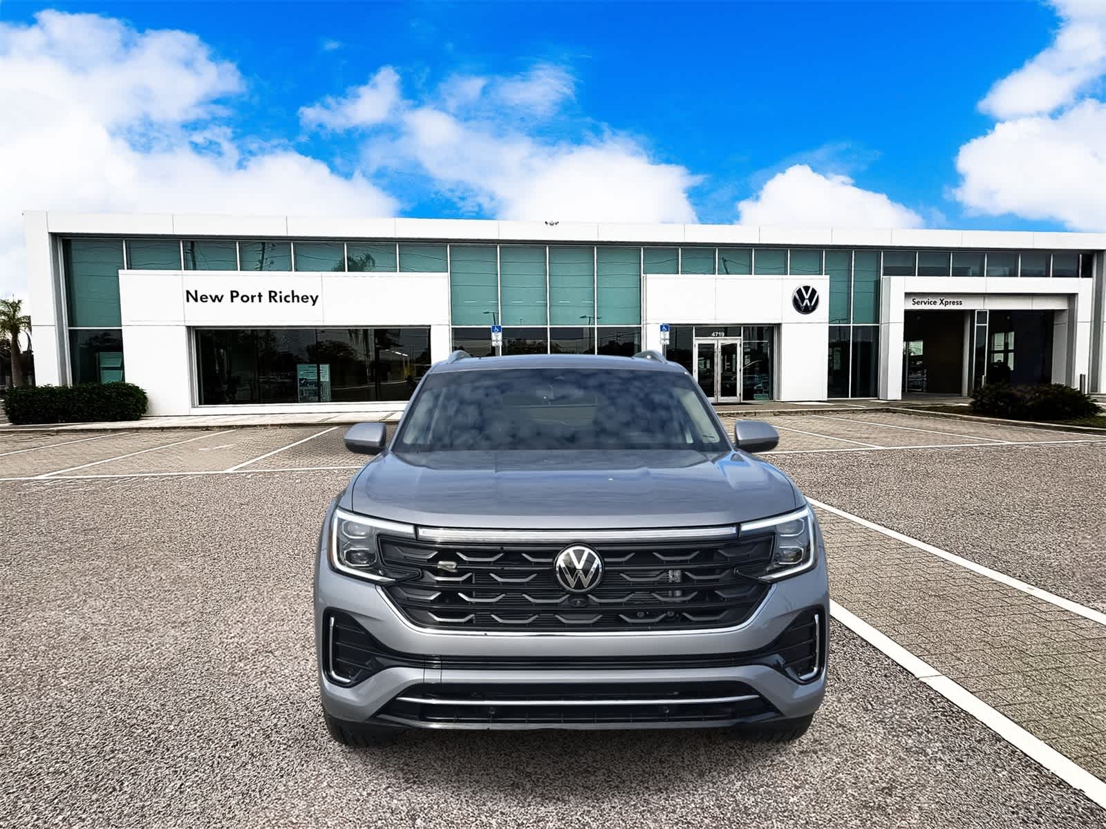 2026 Volkswagen Atlas 2.0T SEL Premium R-Line