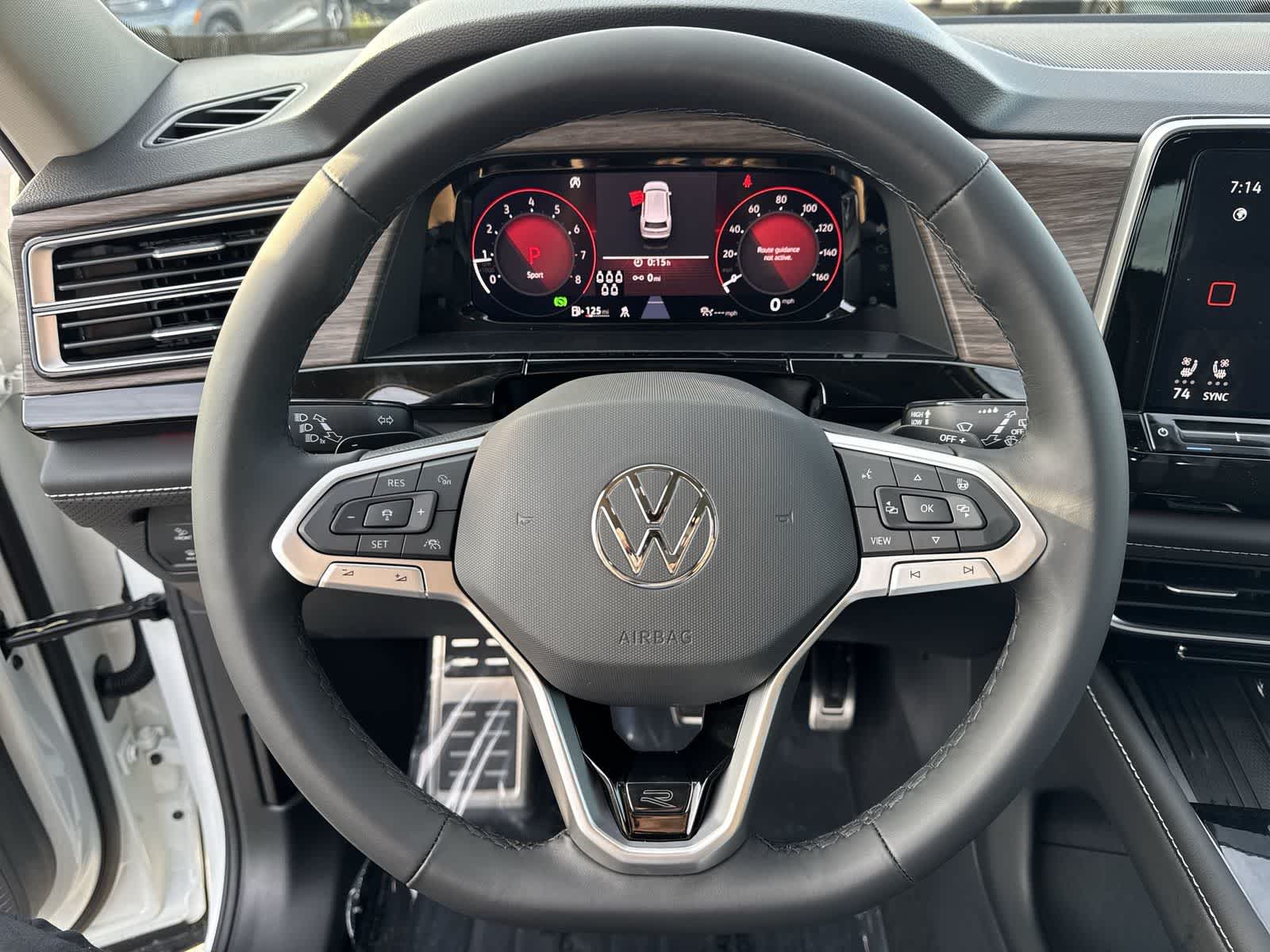 2026 Volkswagen Atlas 2.0T SEL Premium R-Line