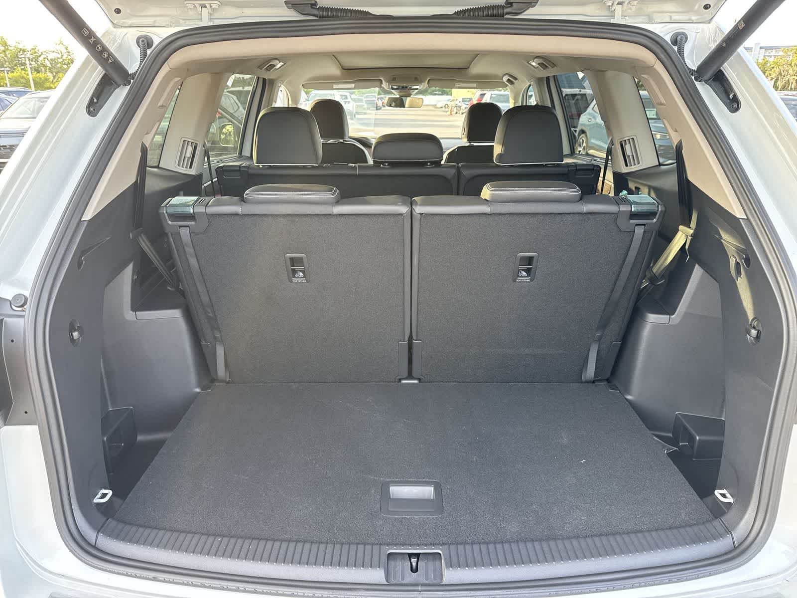 2026 Volkswagen Atlas 2.0T SEL Premium R-Line