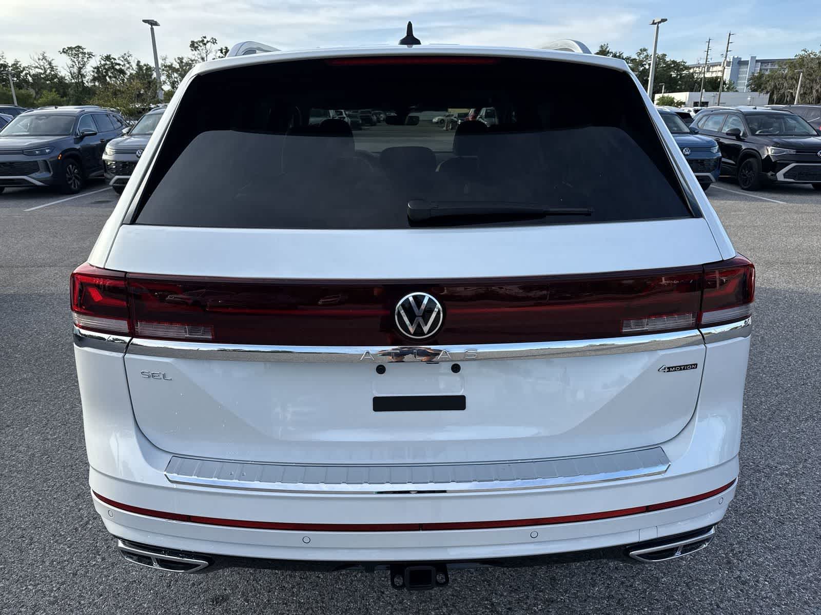 2026 Volkswagen Atlas 2.0T SEL Premium R-Line
