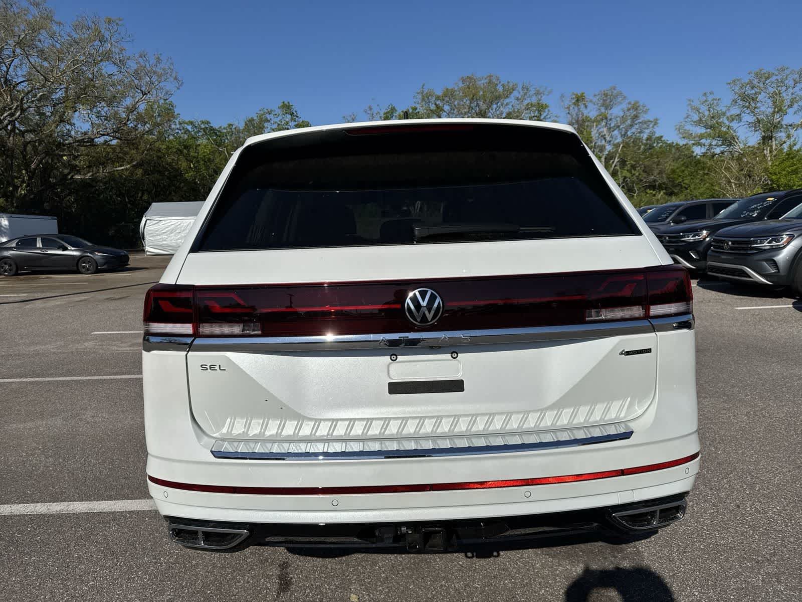 2026 Volkswagen Atlas 2.0T SEL Premium R-Line