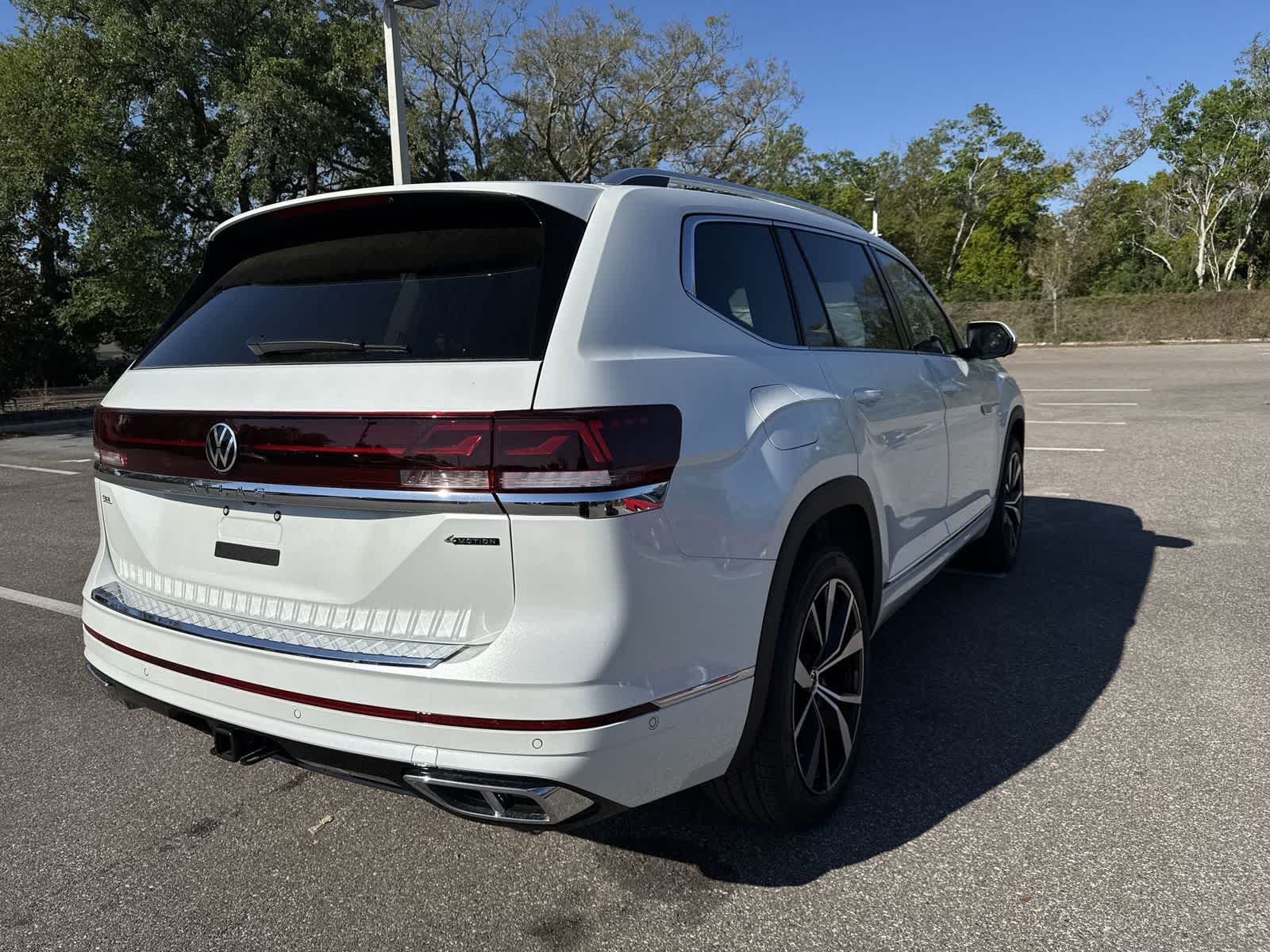 2026 Volkswagen Atlas 2.0T SEL Premium R-Line
