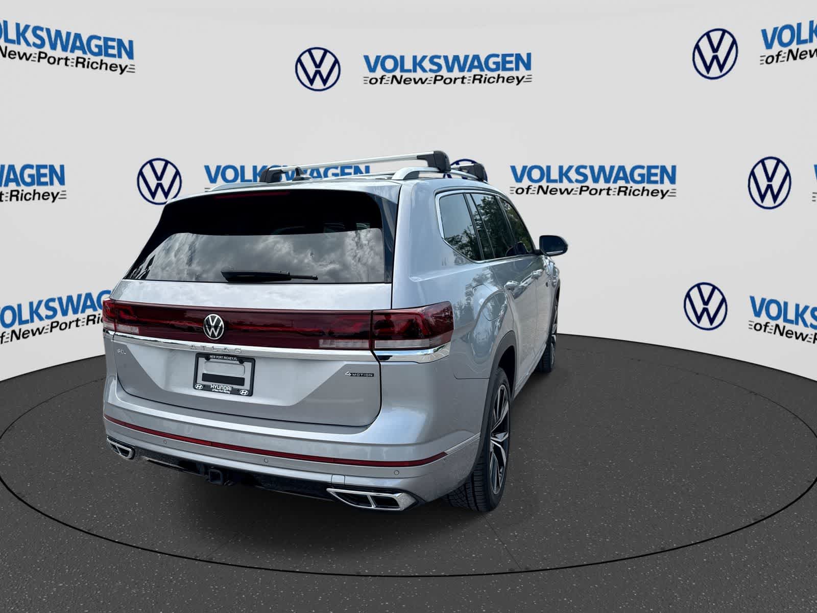 2024 Volkswagen Atlas 2.0T SEL Premium R-Line