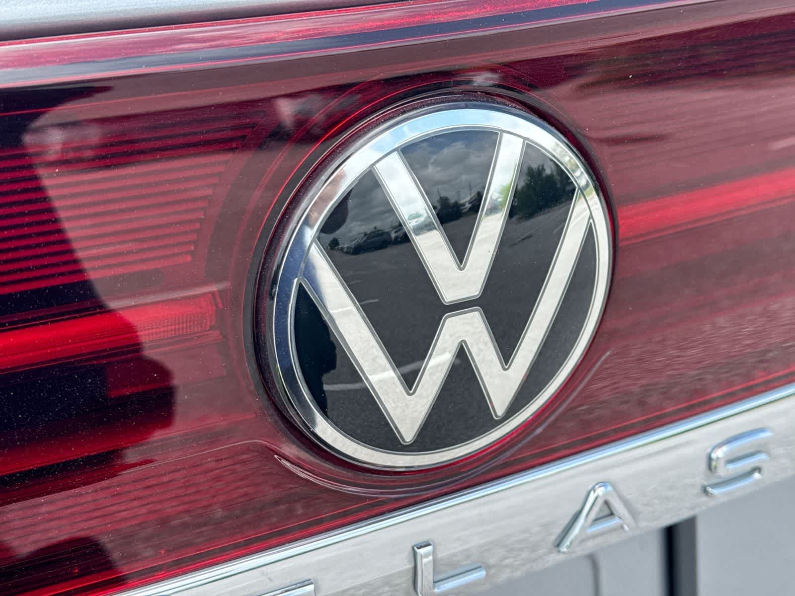 2024 Volkswagen Atlas 2.0T SEL Premium R-Line
