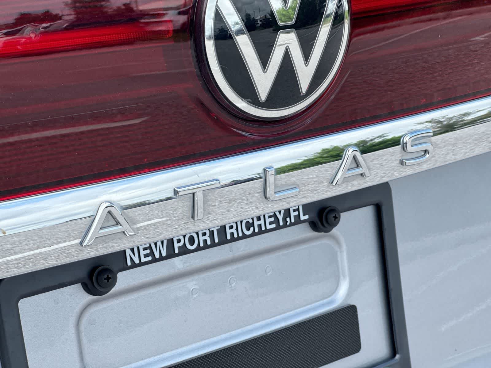 2024 Volkswagen Atlas 2.0T SEL Premium R-Line