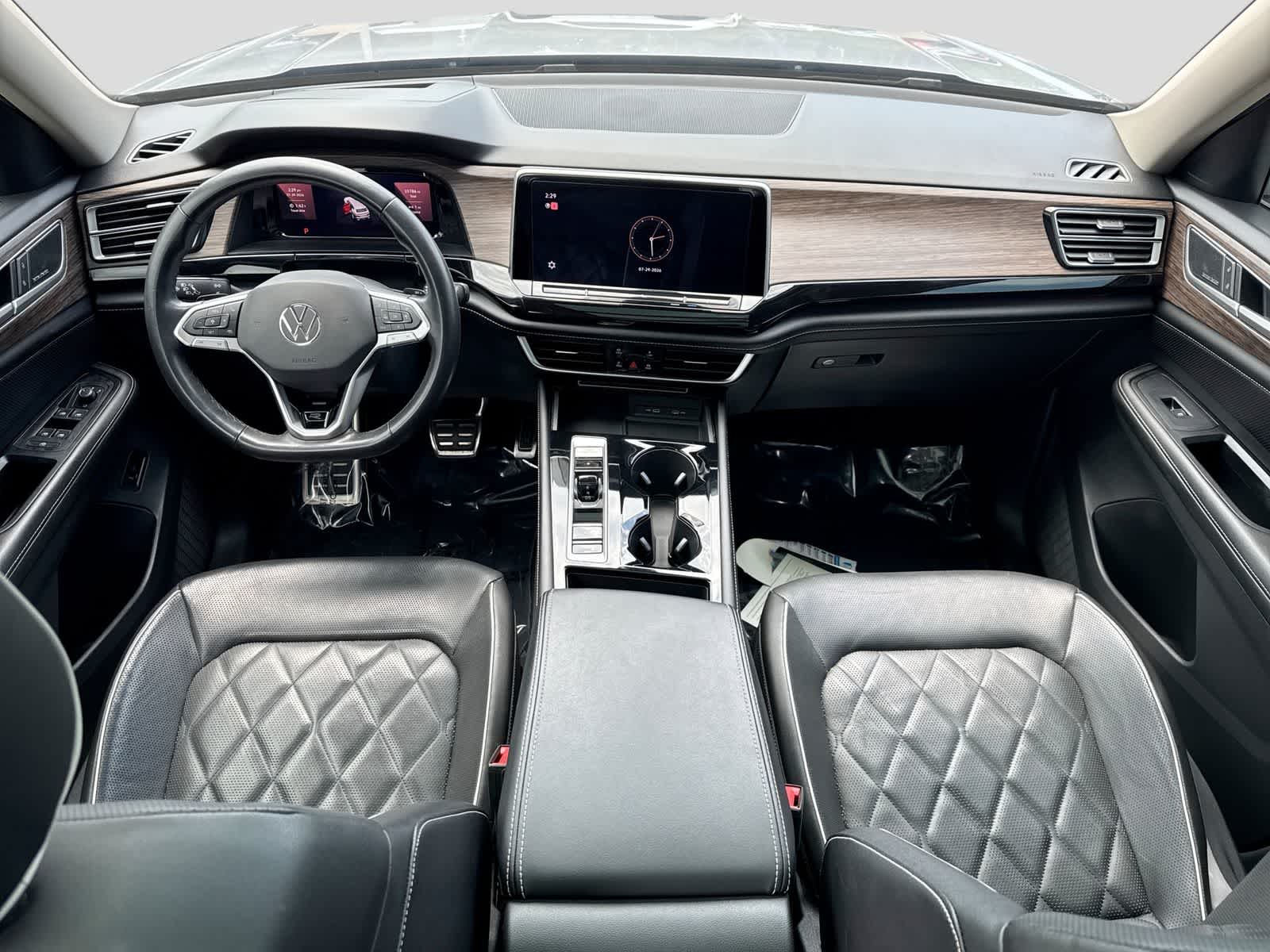 2024 Volkswagen Atlas 2.0T SEL Premium R-Line