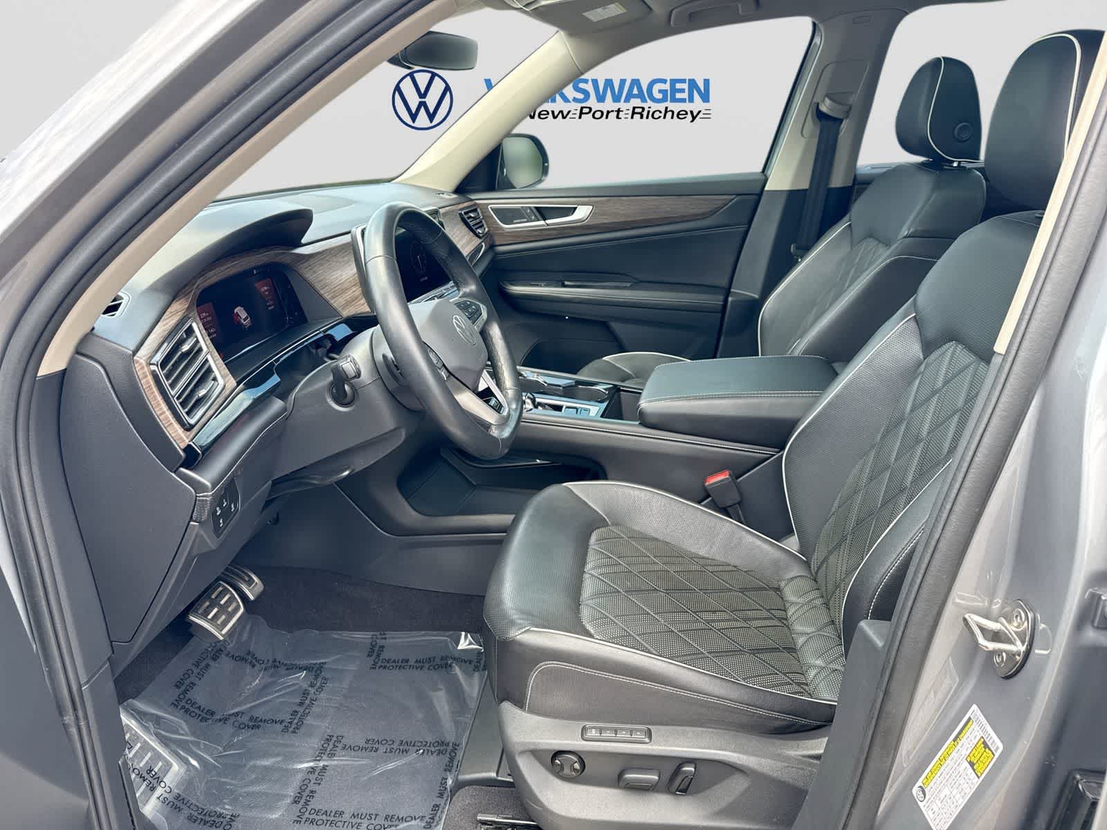 2024 Volkswagen Atlas 2.0T SEL Premium R-Line