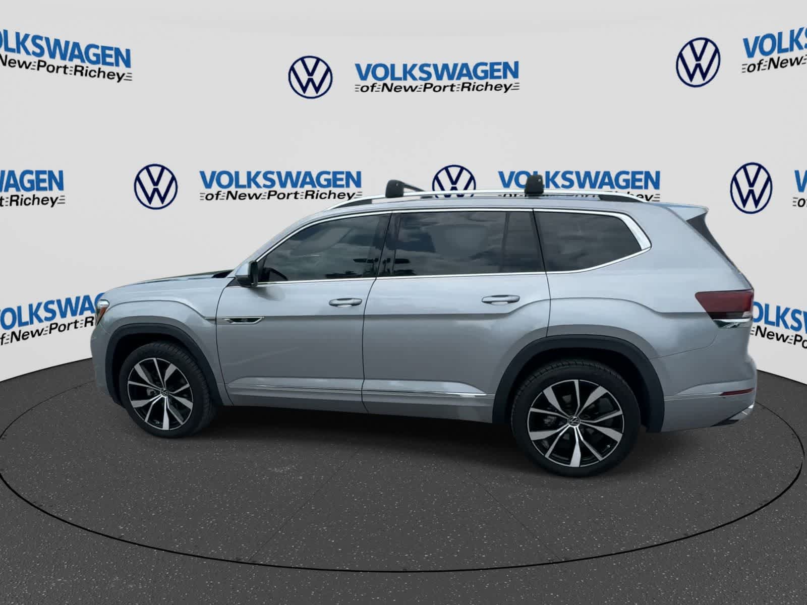 2024 Volkswagen Atlas 2.0T SEL Premium R-Line