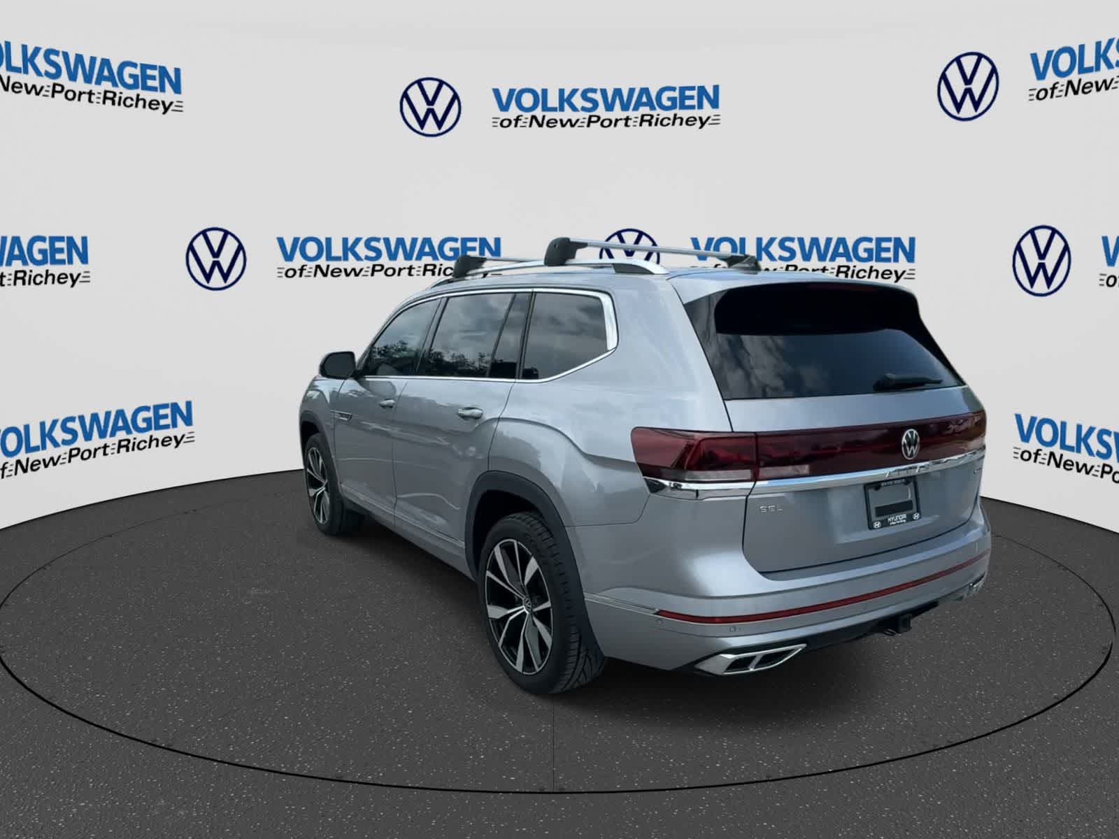 2024 Volkswagen Atlas 2.0T SEL Premium R-Line