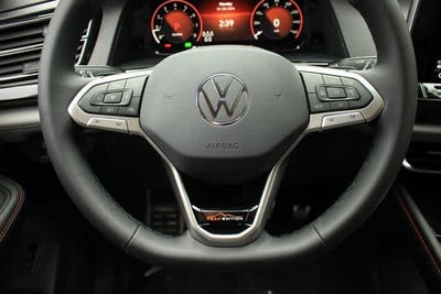 2024 Volkswagen Atlas 2.0T Peak Edition SEL