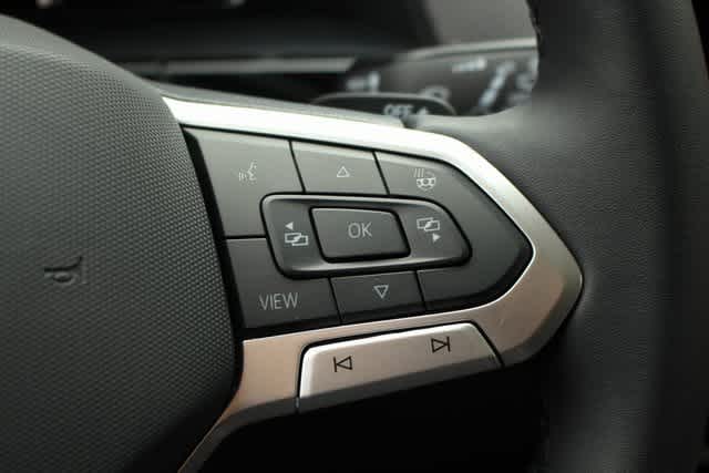 2024 Volkswagen Atlas 2.0T Peak Edition SEL