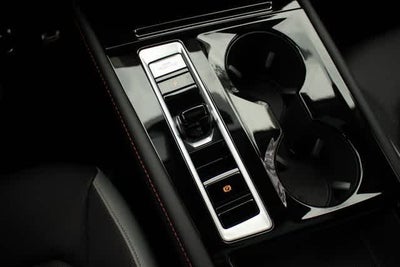 2024 Volkswagen Atlas 2.0T Peak Edition SEL