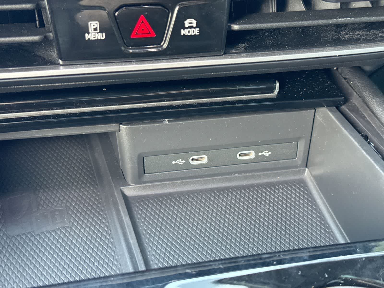 2024 Volkswagen Atlas 2.0T Peak Edition SEL