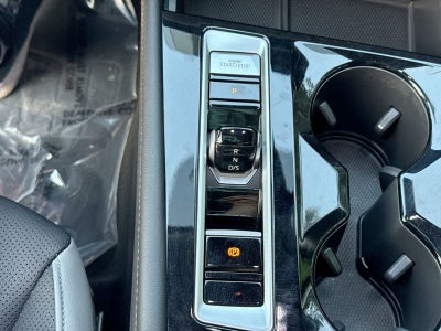 2024 Volkswagen Atlas 2.0T Peak Edition SEL