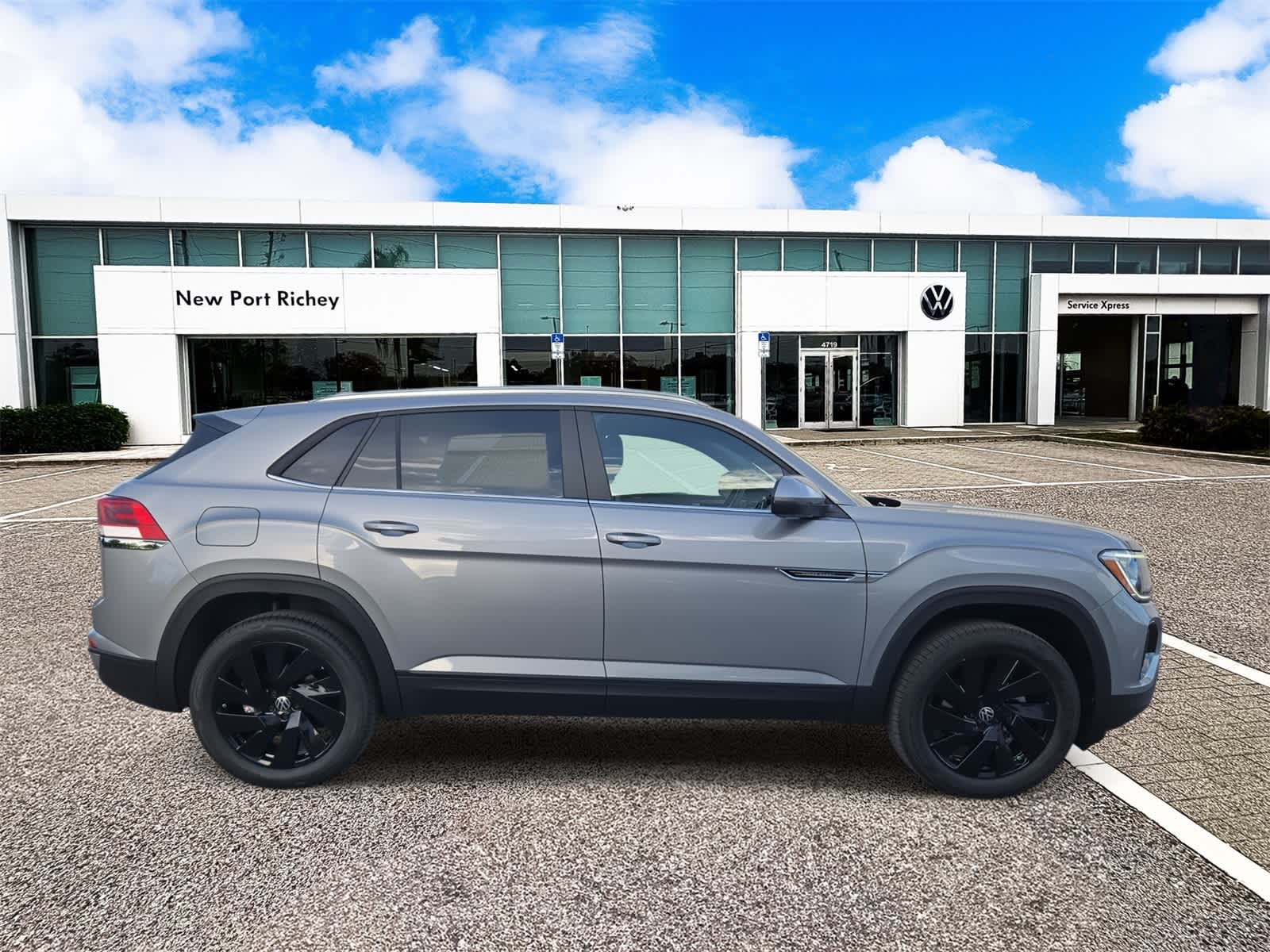 2026 Volkswagen Atlas Cross Sport 2.0T SE W/TECHNOLOGY