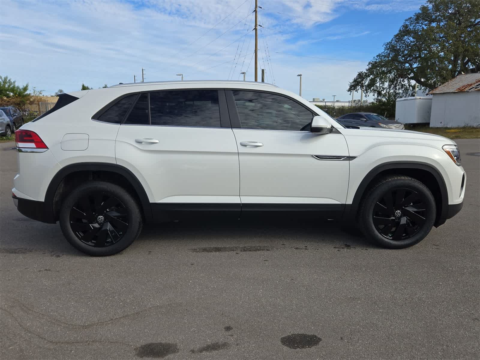 2026 Volkswagen Atlas Cross Sport 2.0T SE W/TECHNOLOGY