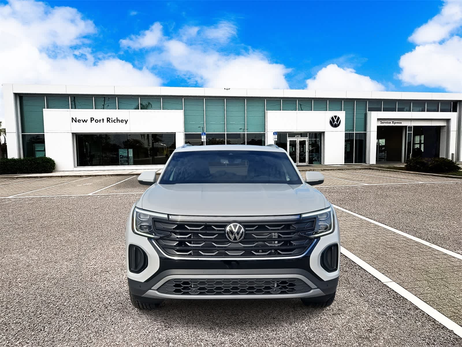 2026 Volkswagen Atlas Cross Sport 2.0T SE W/TECHNOLOGY