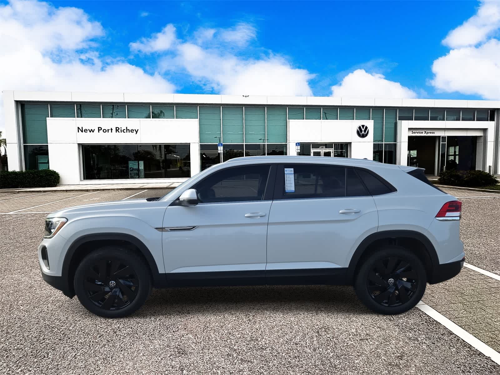 2026 Volkswagen Atlas Cross Sport 2.0T SE W/TECHNOLOGY