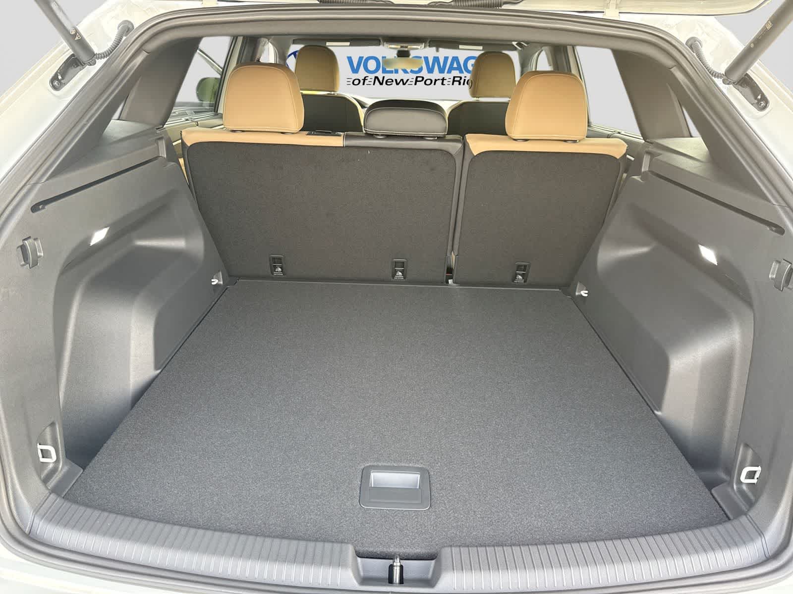 2026 Volkswagen Atlas Cross Sport 2.0T SE W/TECHNOLOGY