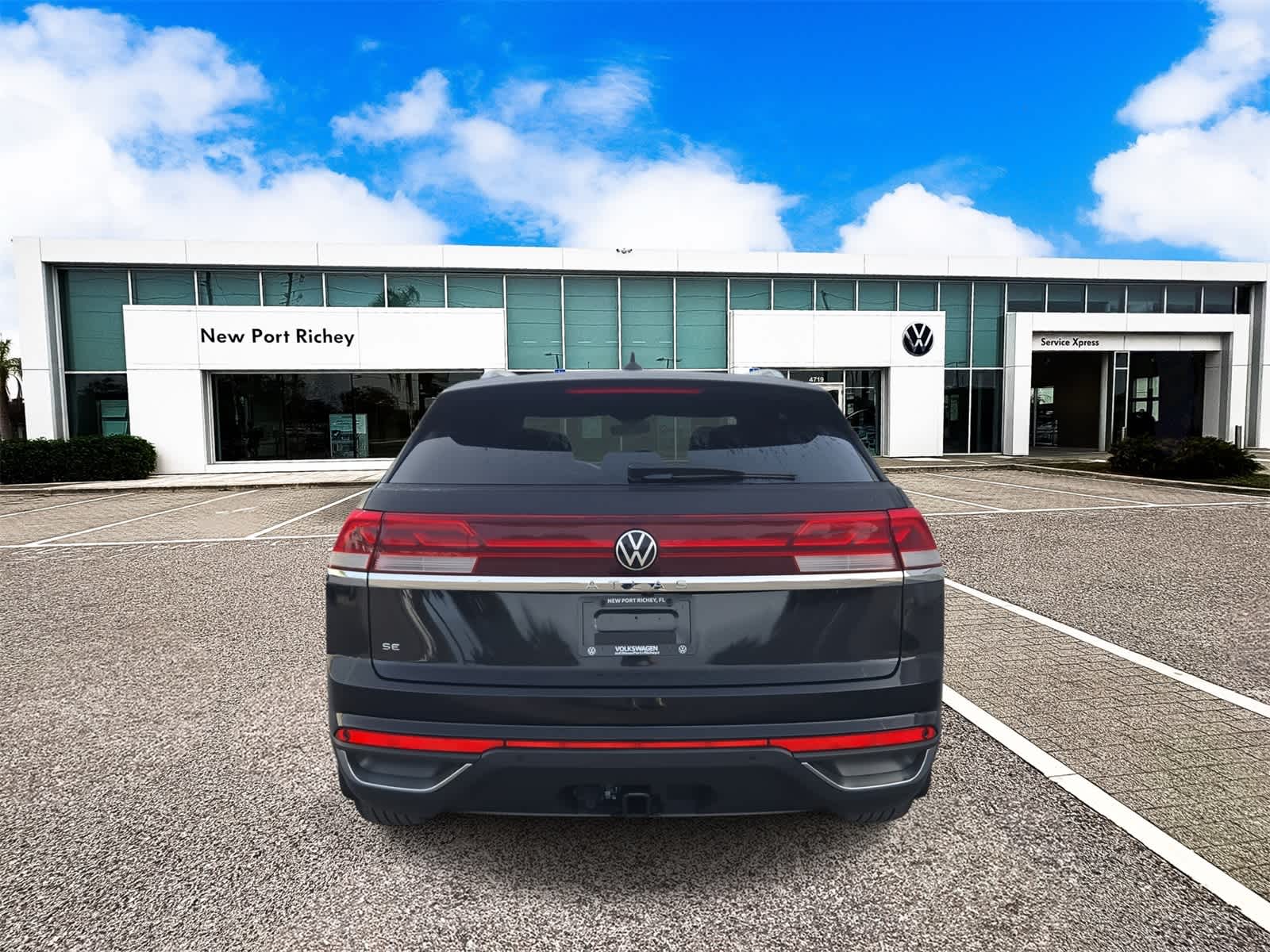 2026 Volkswagen Atlas Cross Sport 2.0T SE W/TECHNOLOGY